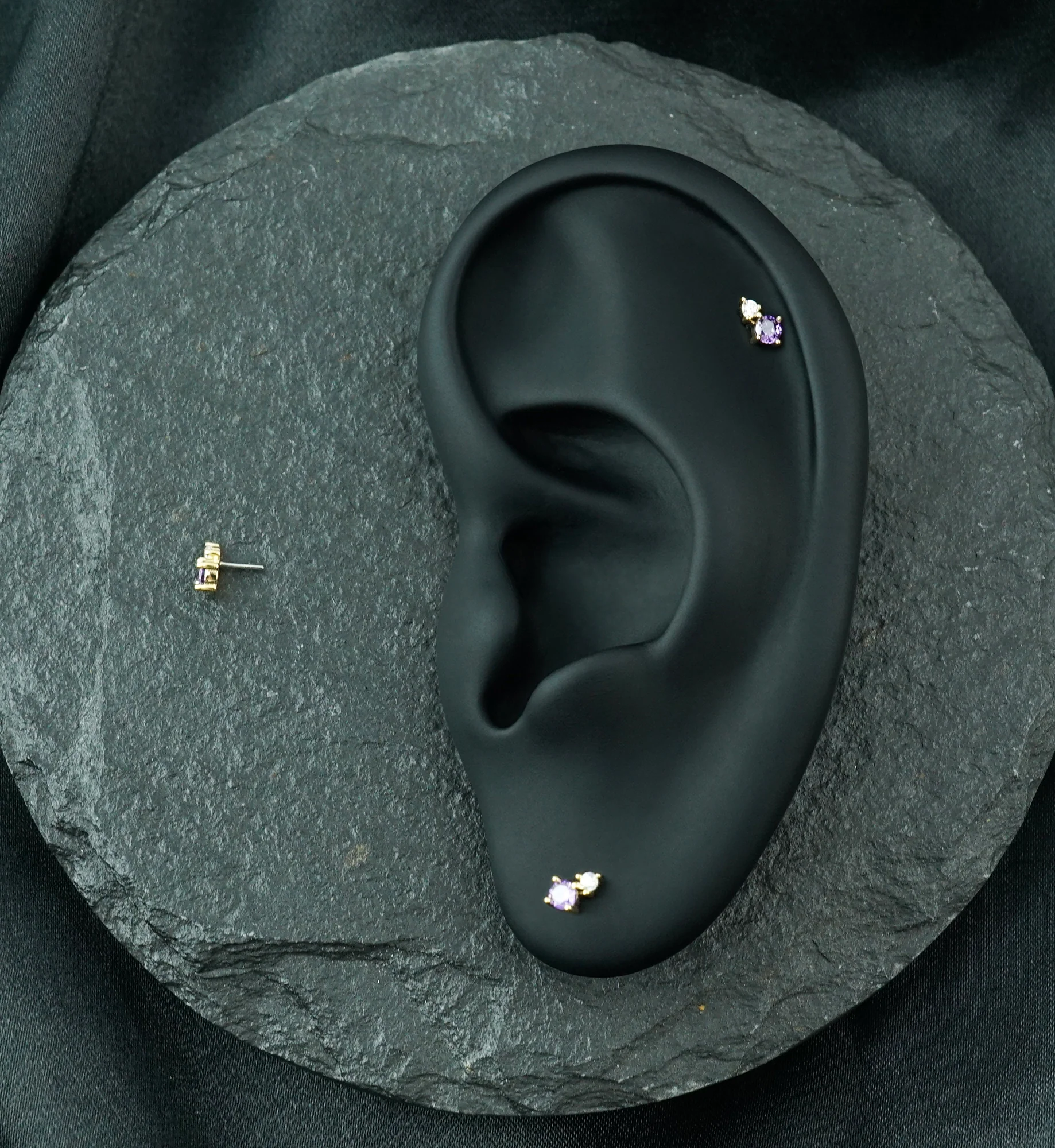 14kt Gold Echo Amethyst CZ Threadless Top - Image 2