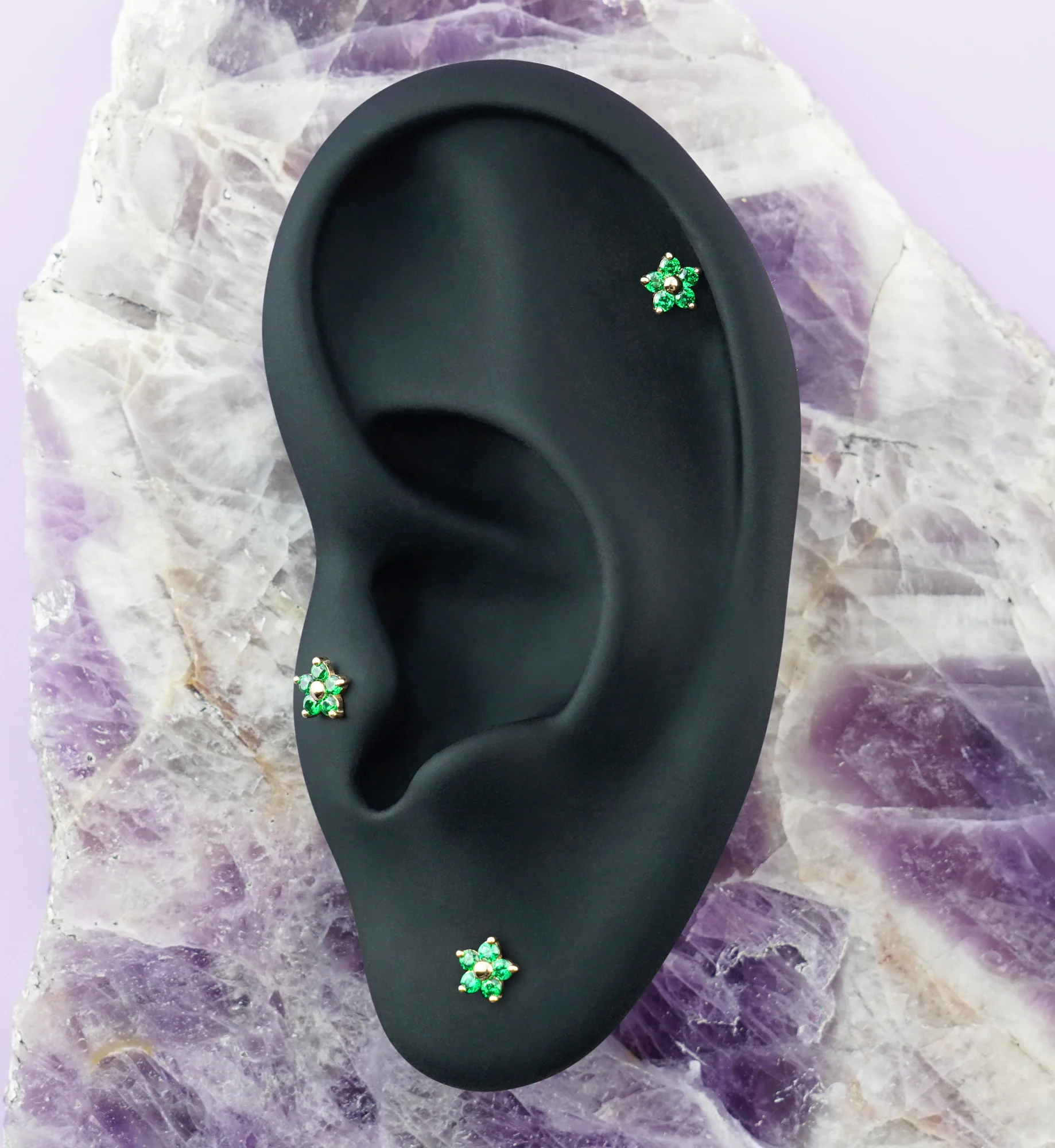 14kt Gold Mini Daisy Emerald CZ Threadless Top - Image 2