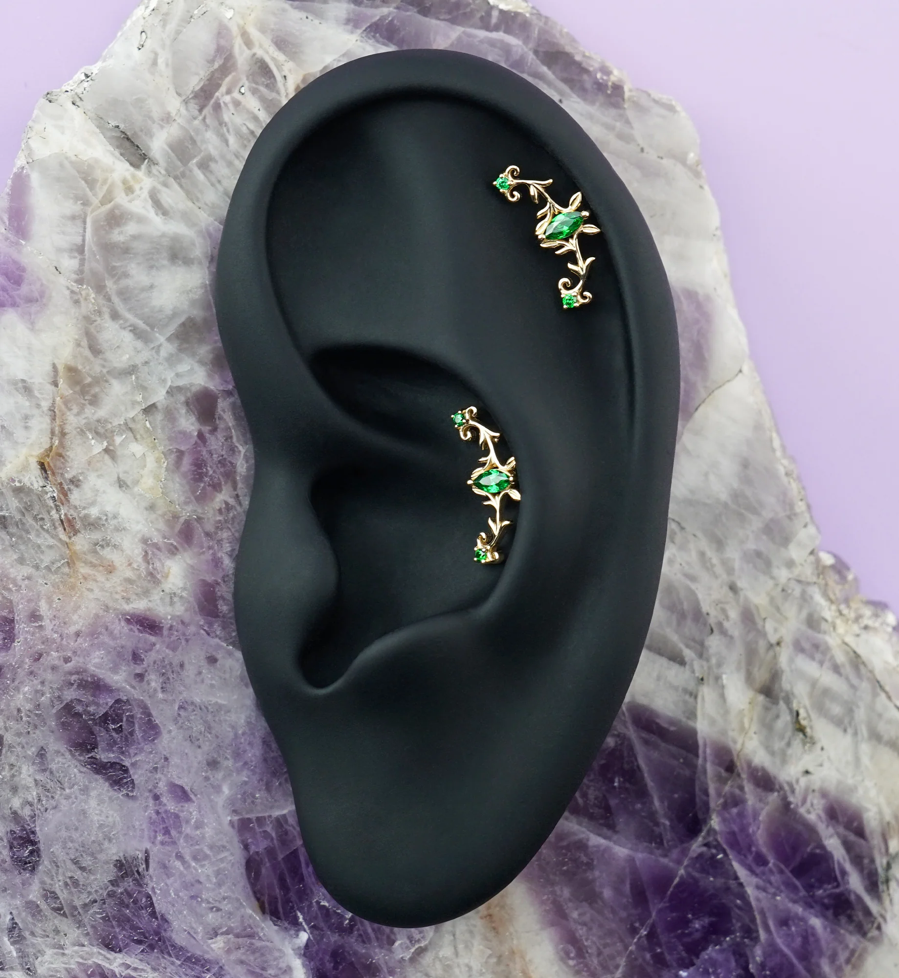 14kt Gold Verdant Diadem Emerald CZ Threadless Top - Image 2