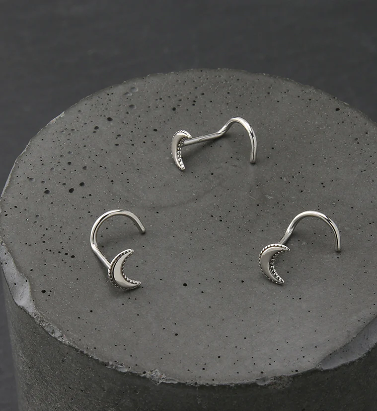 14kt White Gold Half Moon Nose Screw - Image 2