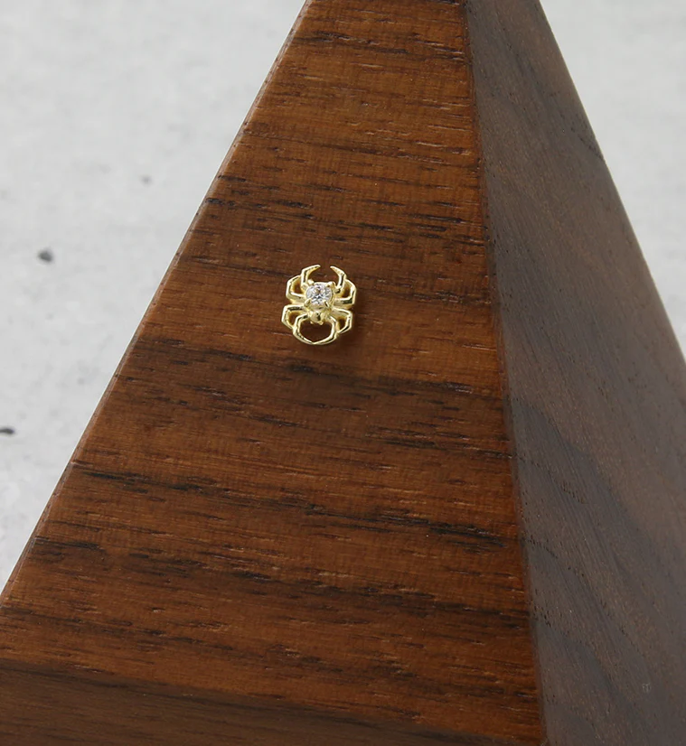 18kt Gold Spider CZ Threadless Titanium Top - Image 2