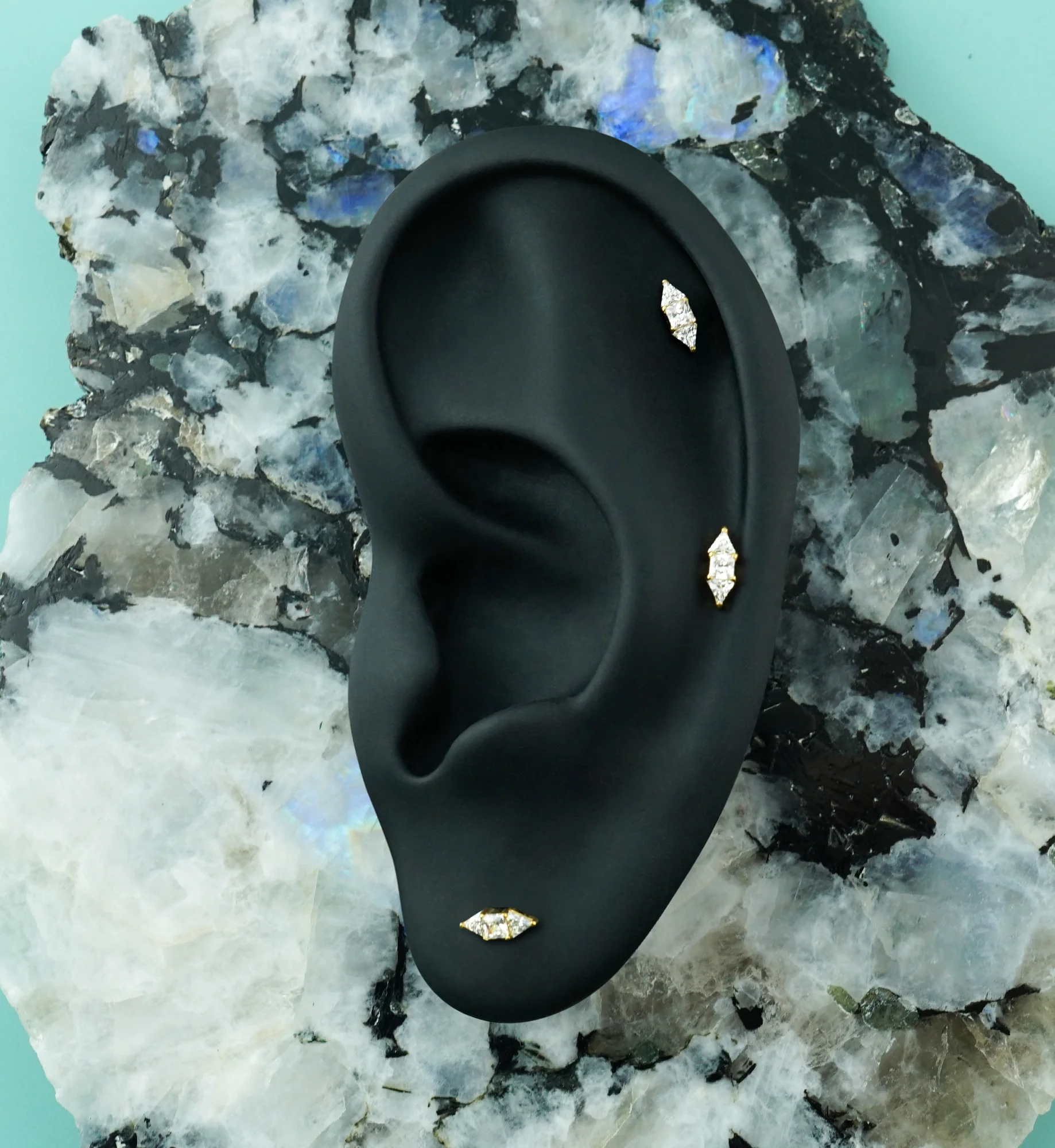 24kt Gold PVD Double-Edged Clear CZ Titanium Threadless Top - Image 2