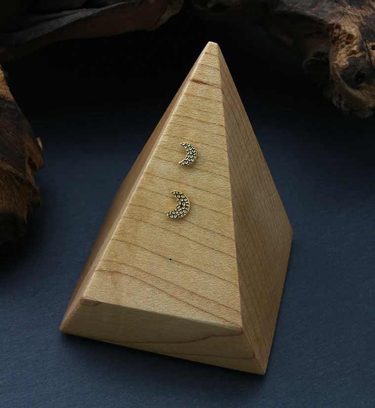 24kt Gold PVD Hammered Half Moon Threadless Titanium Top - Image 2
