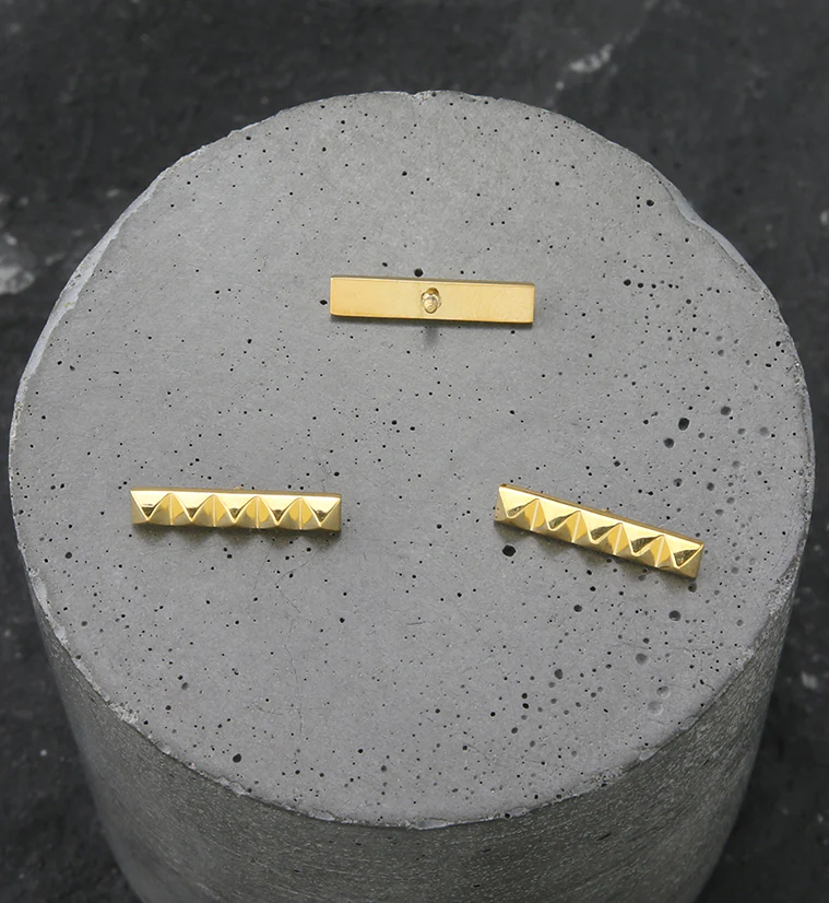 24kt Gold PVD Polyhedra Stud Internally Threaded Titanium Top - Image 2