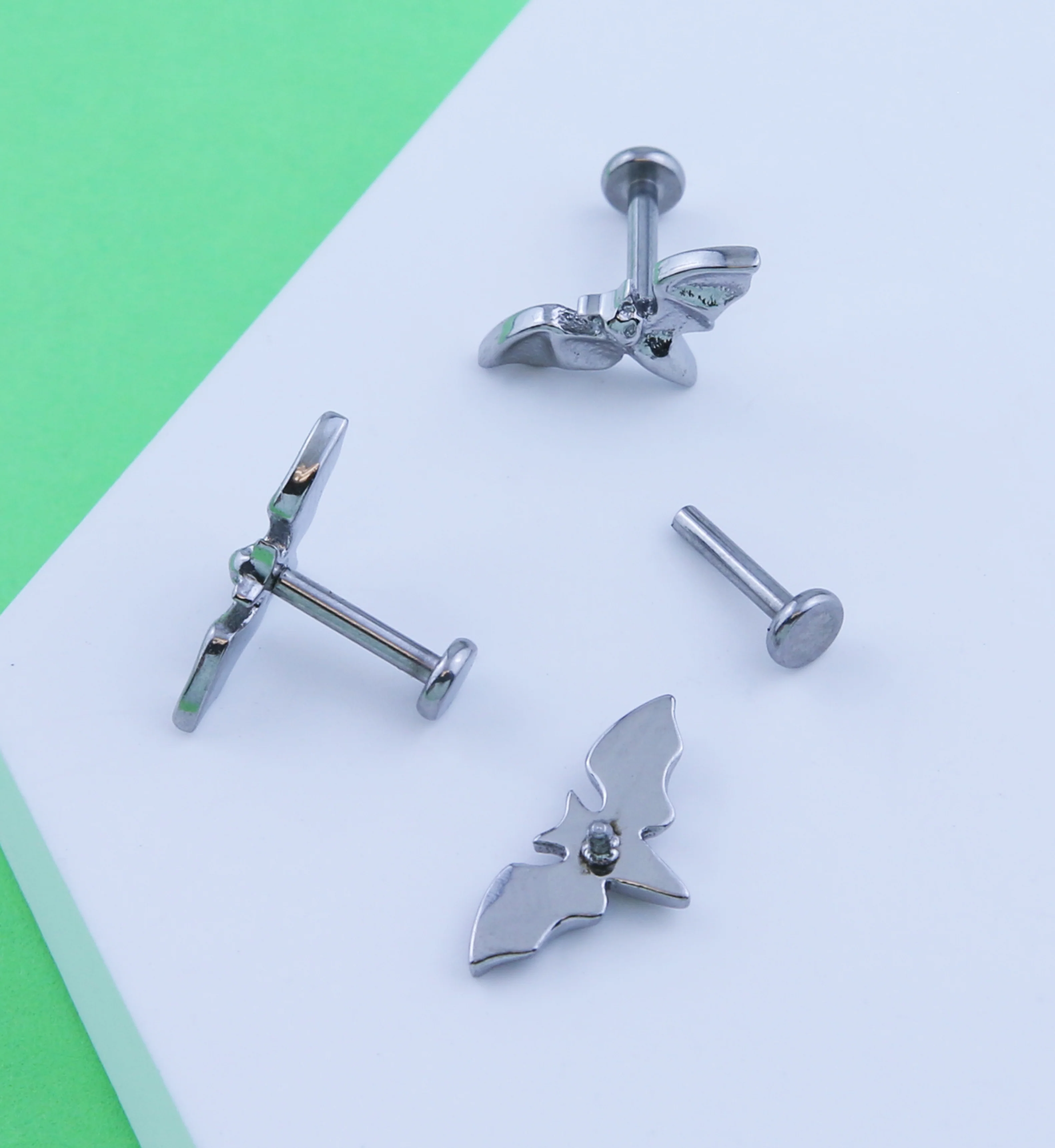 Bat Stainless Steel Internally Threaded Labret - Image 2