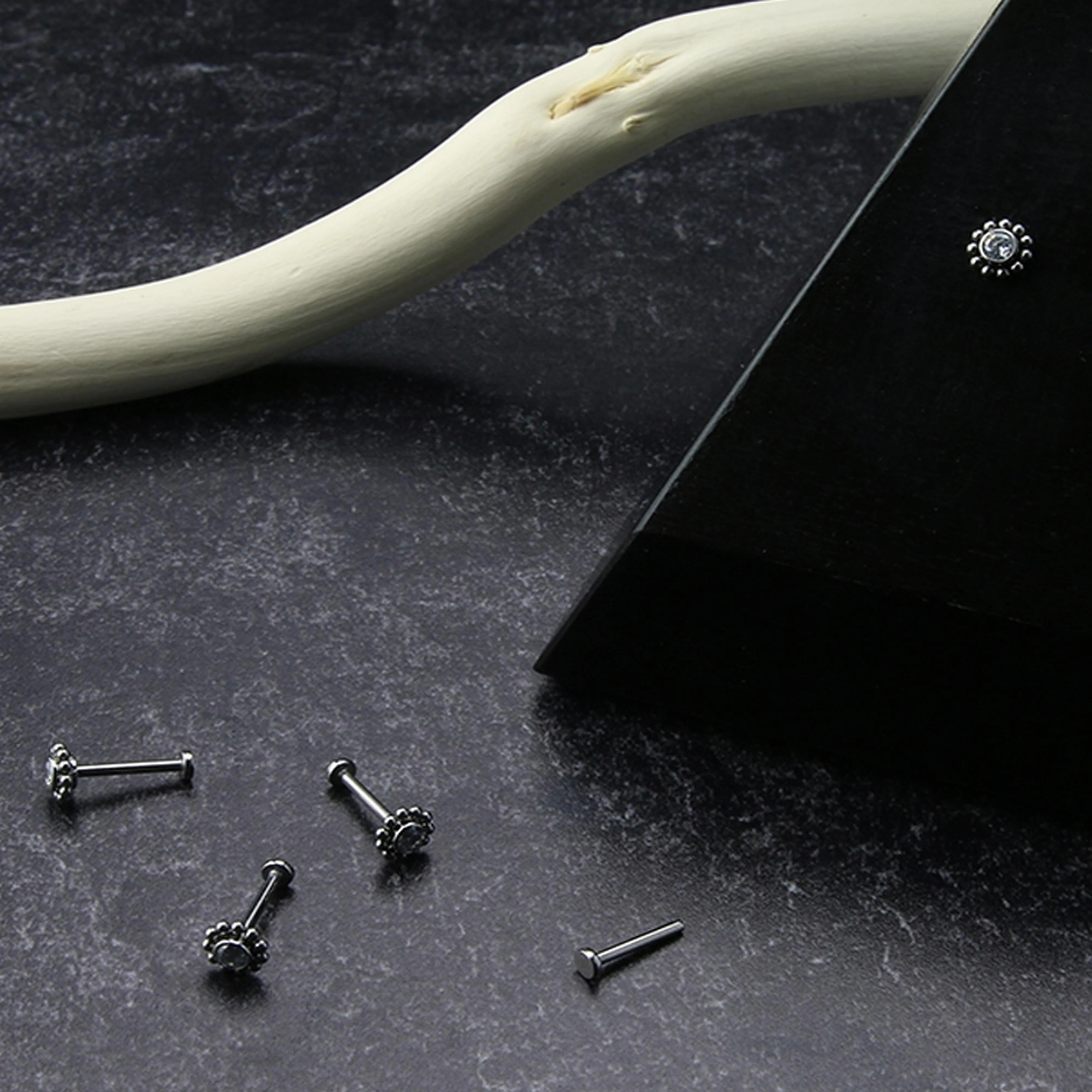 Beaded Verge Clear CZ Titanium Threadless Labret - Image 3