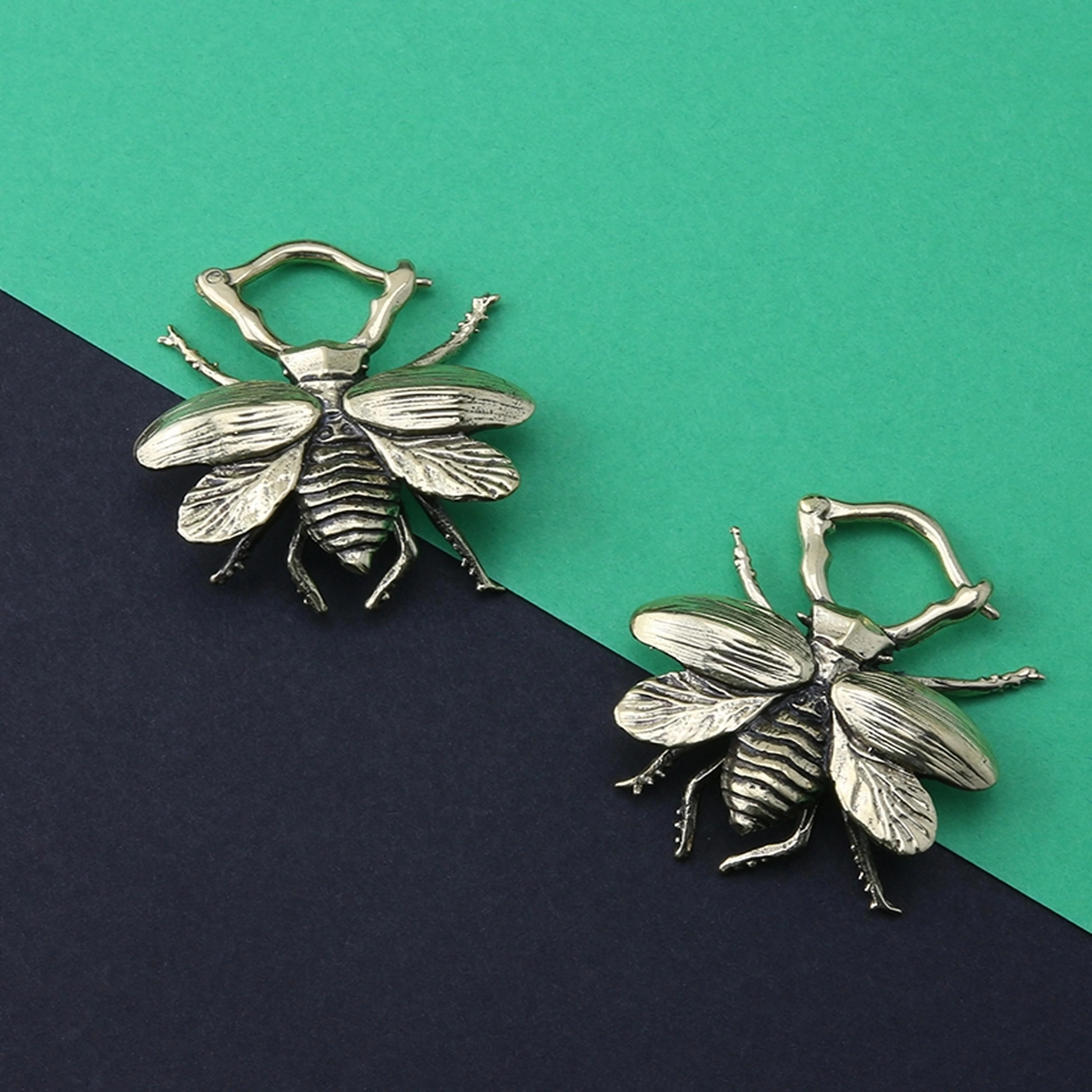 Beetle Hinged Ear Weights - Image 2