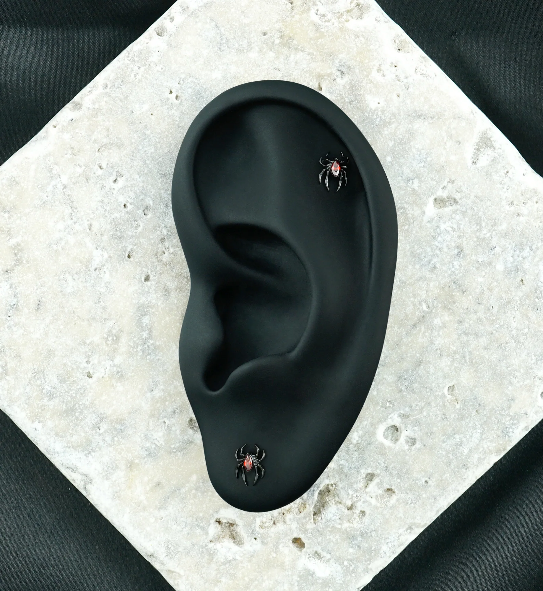 Black PVD Arachnophobia Red CZ Titanium Threadless Top - Image 2