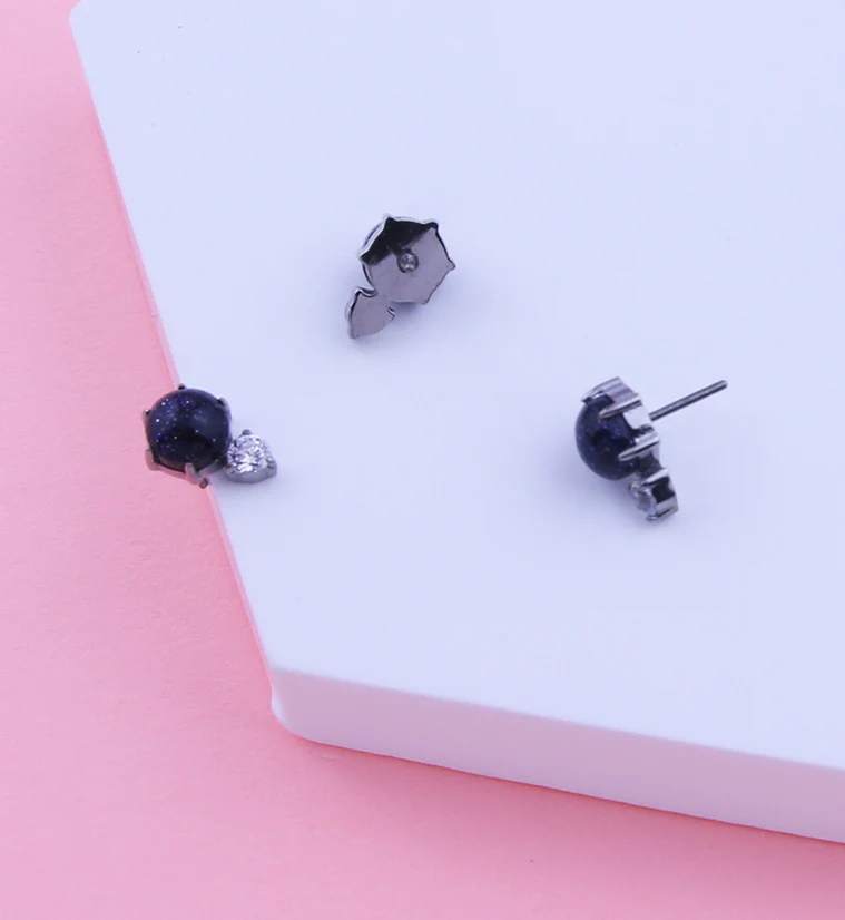 Blue Sandstone Drop Clear CZ Titanium Threadless Top - Image 2