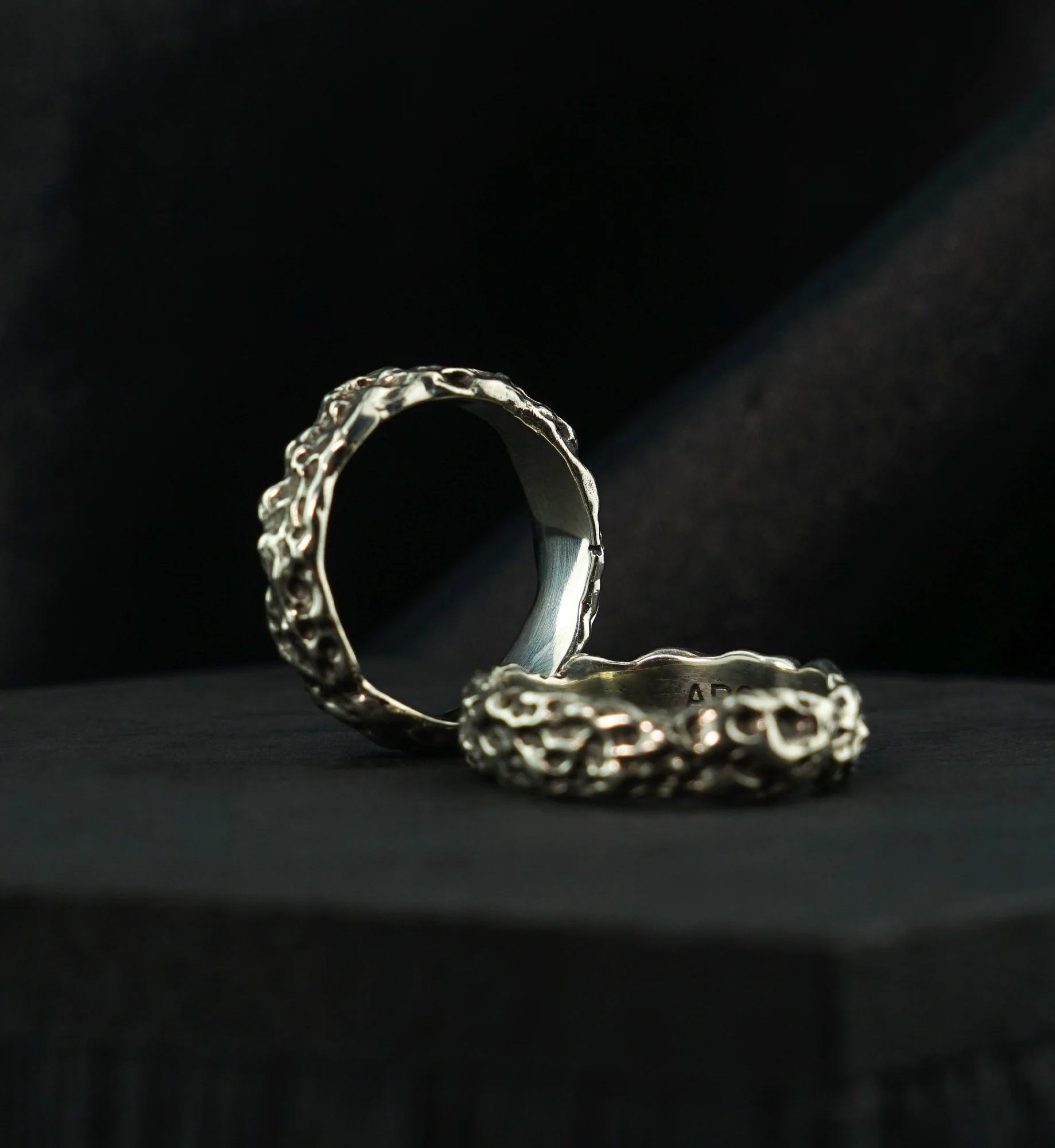 Coral Hammered White Brass Ring - Image 3