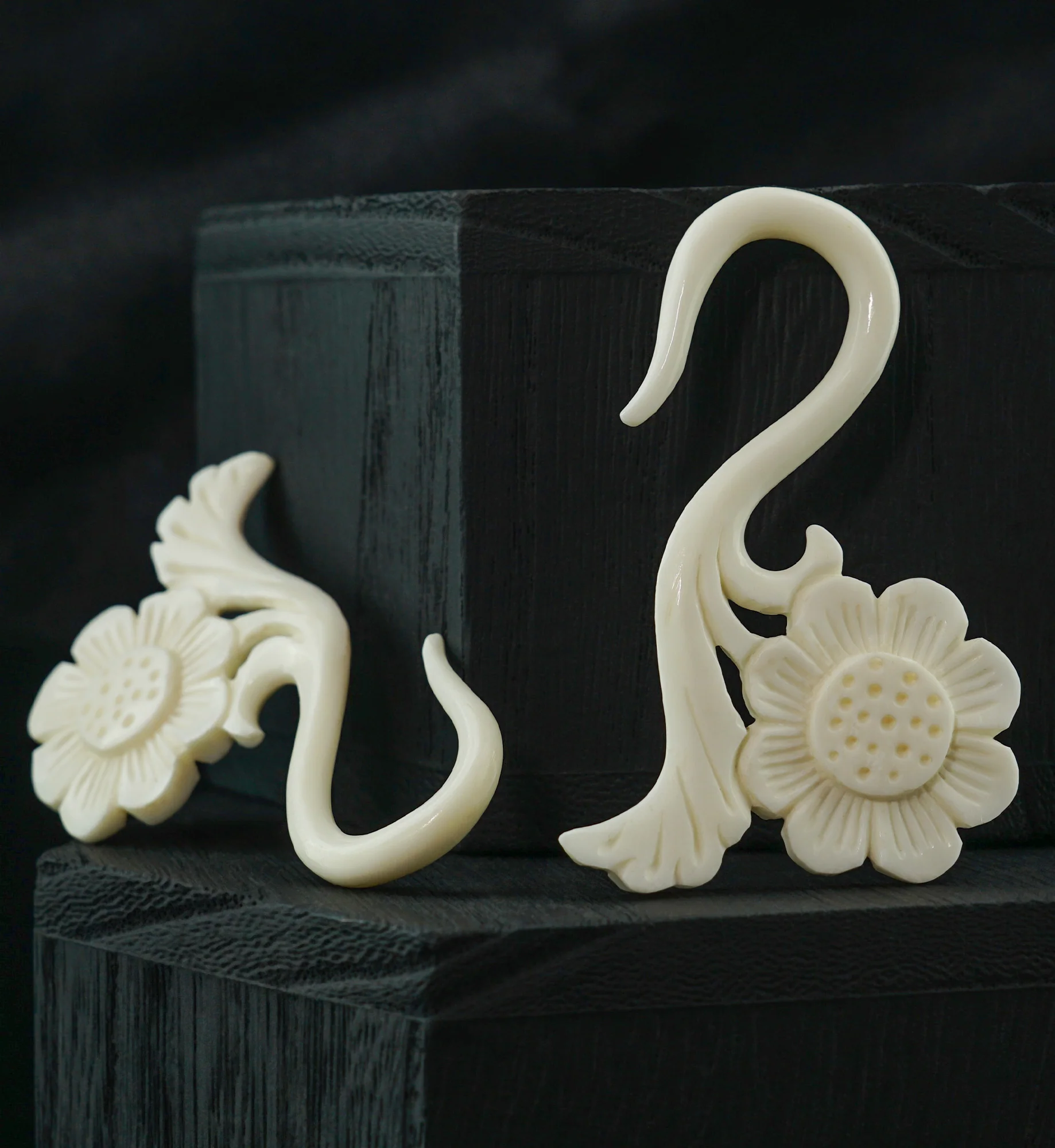 Daisy Bone Hangers - Image 2