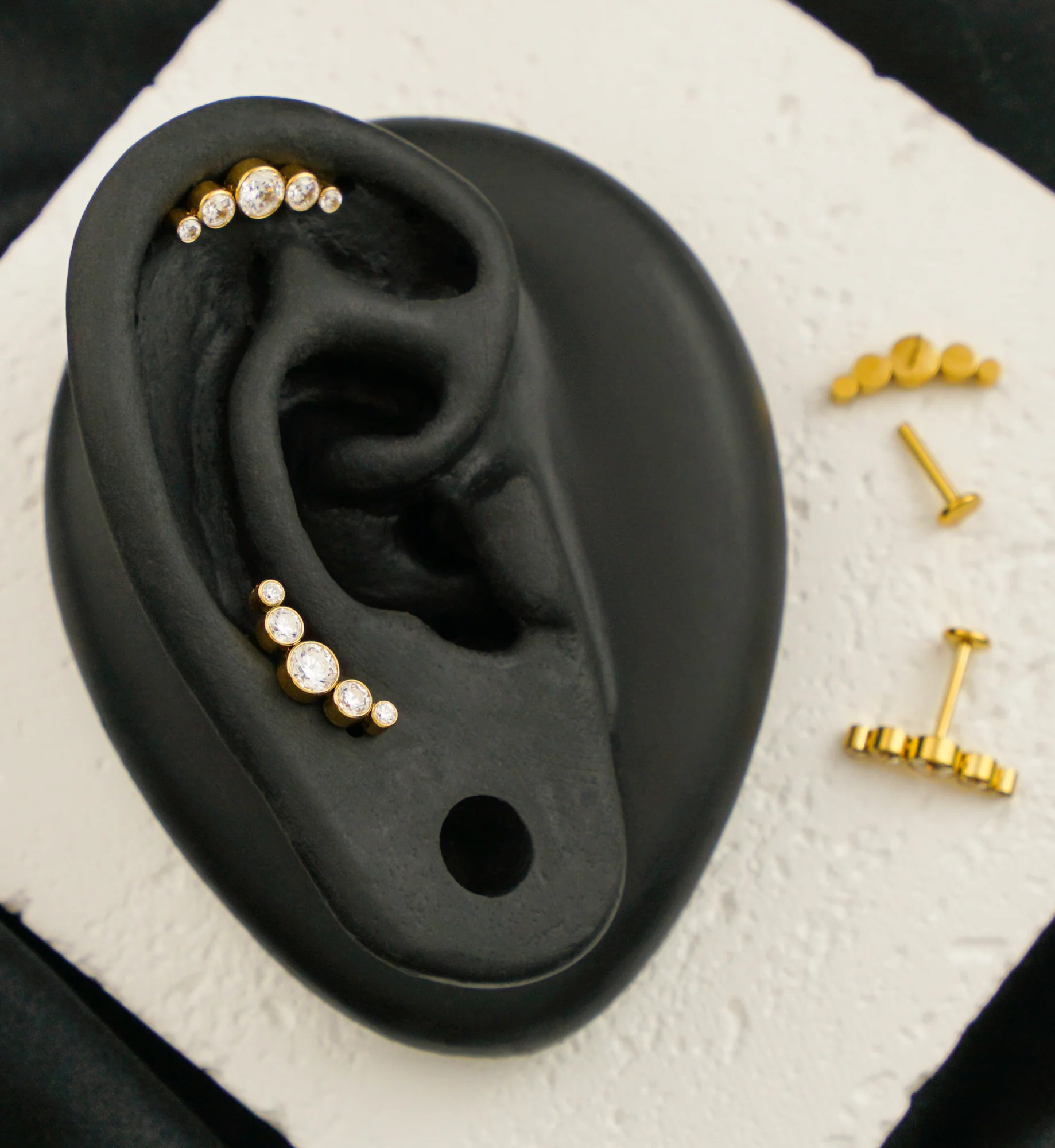 Gold PVD Arch Clear CZ Titanium Threadless Labret - Image 2