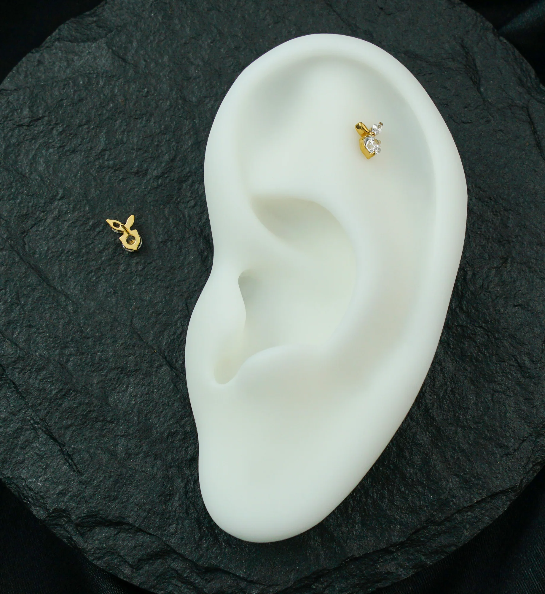 Gold PVD Sprout Leaves Clear CZ Titanium Threadless Top - Image 2