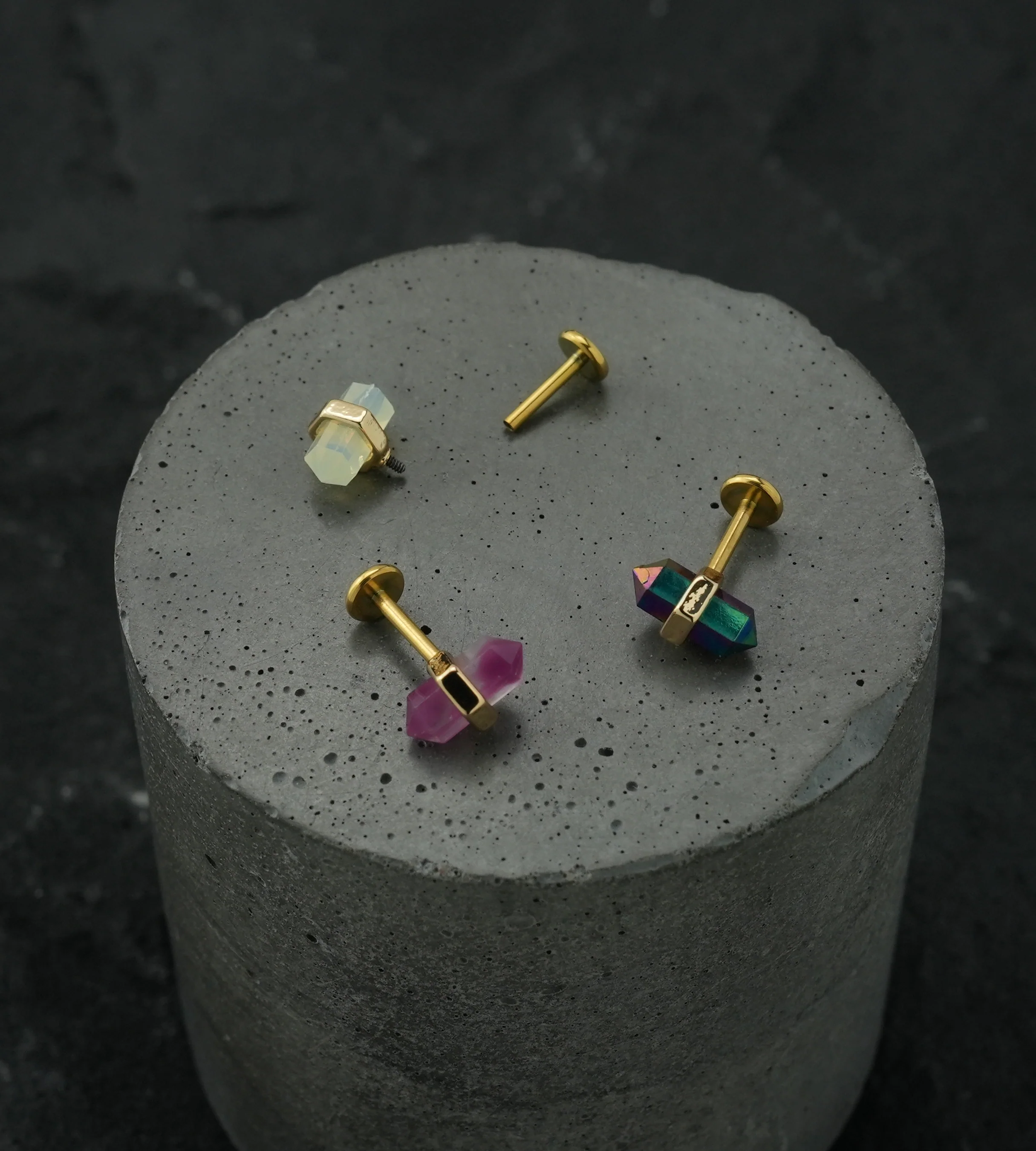 Gold PVD White Crystal Stainless Steel Internally Threaded Labret - Image 2