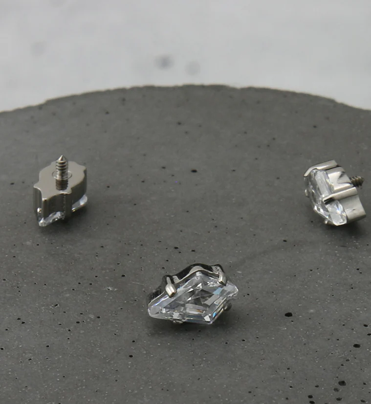 Kite CZ Internally Threaded Titanium Top - Image 2