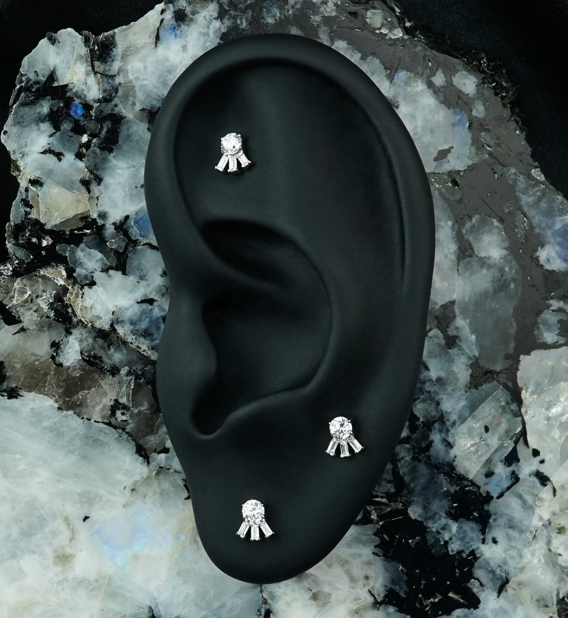 Lunar CZ Titanium Threadless Top - Image 2