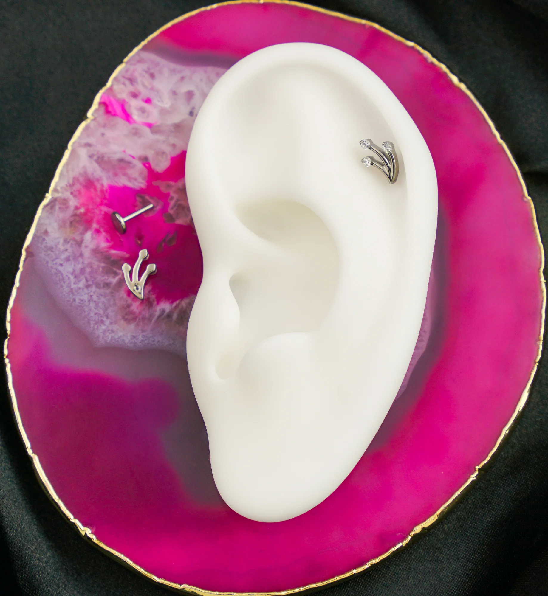 Meteor Shower Clear CZ Titanium Threadless Labret - Image 2