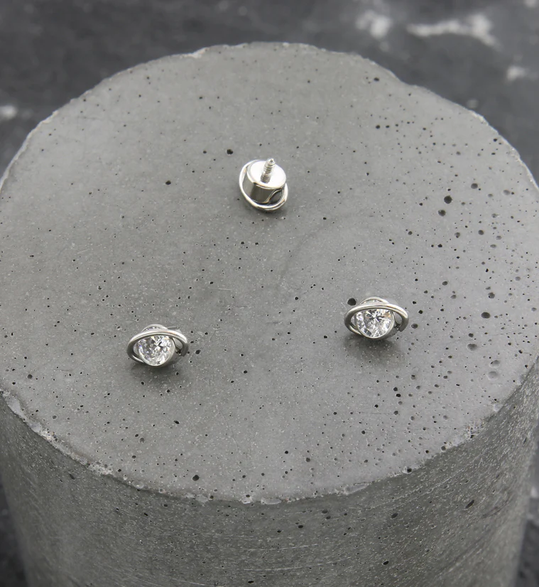 Orbit Clear CZ Titanium Internally Threaded Top - Image 2