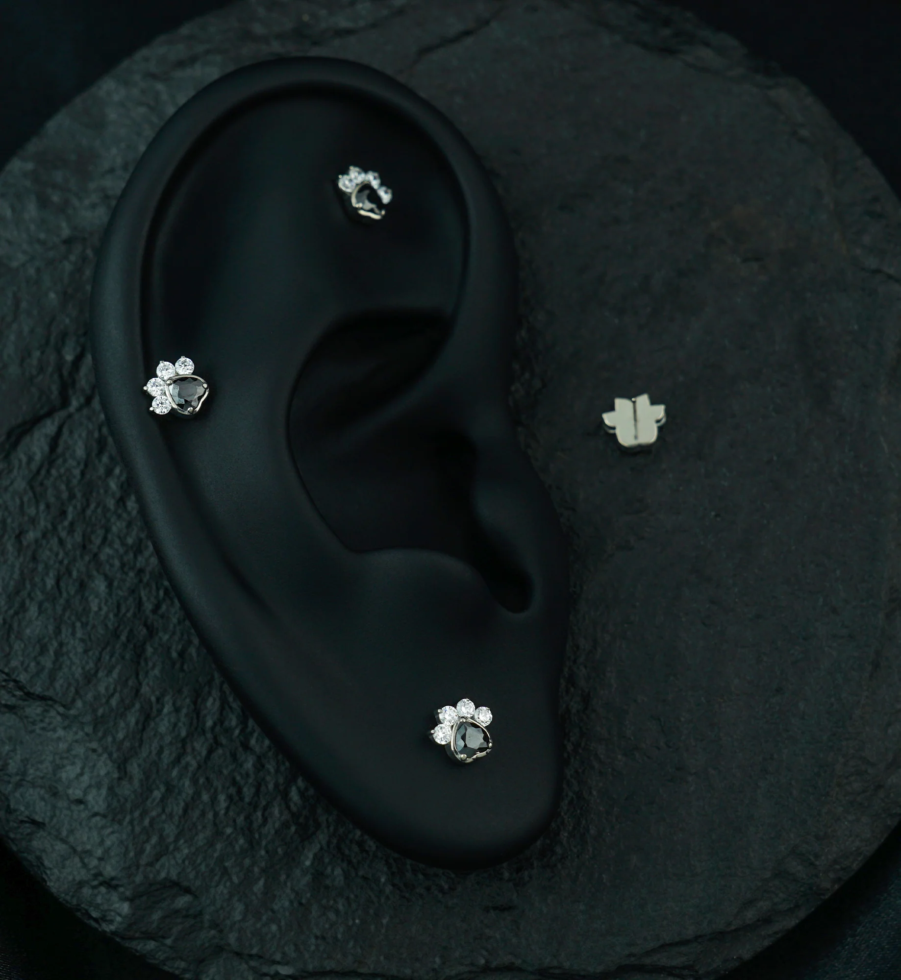 Pet Paw Clear And Black CZ Threadless Titanium Top - Image 2