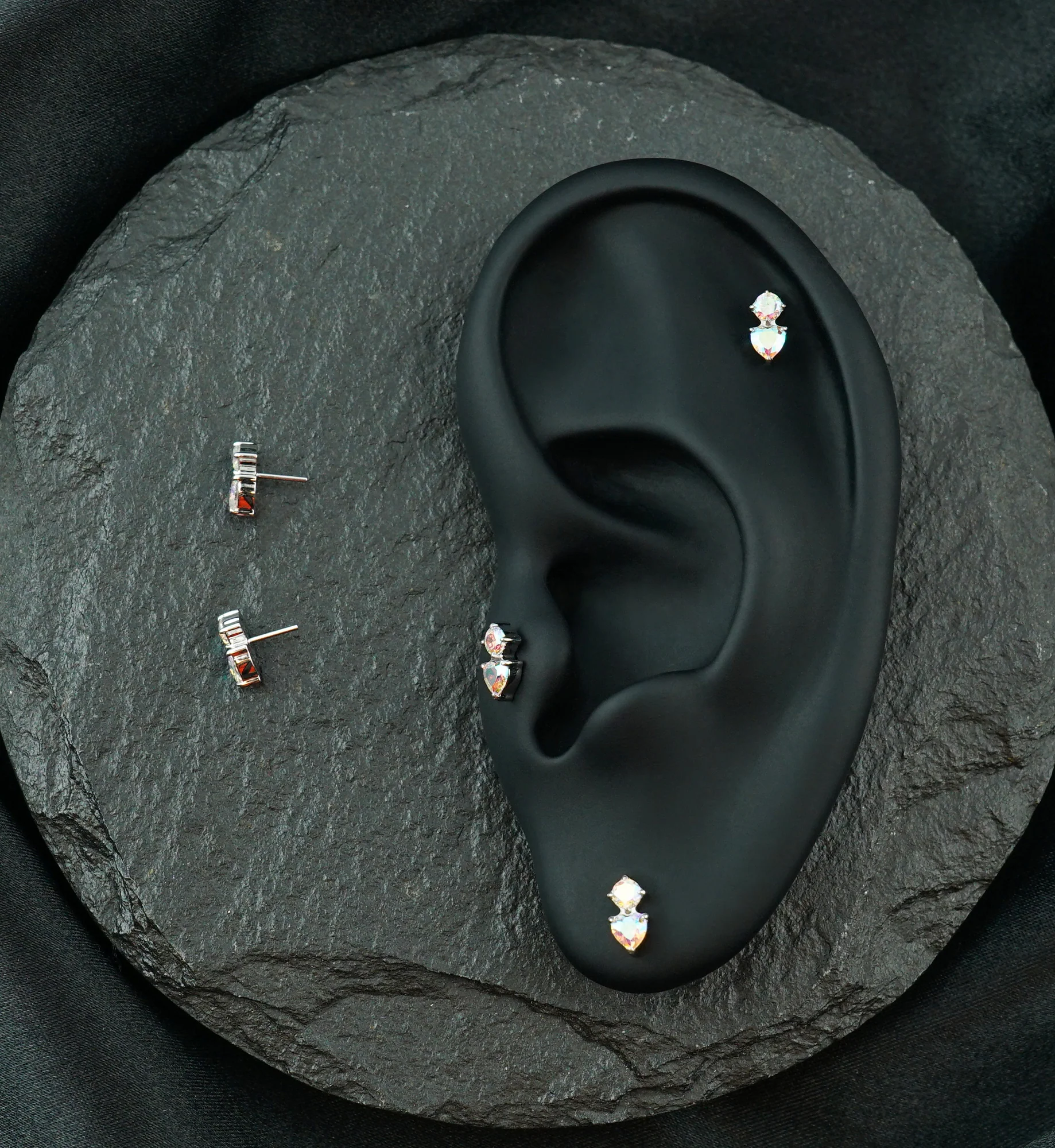 Platinum PVD Round and Heart Rainbow Aurora CZ Titanium Threadless Top - Image 2