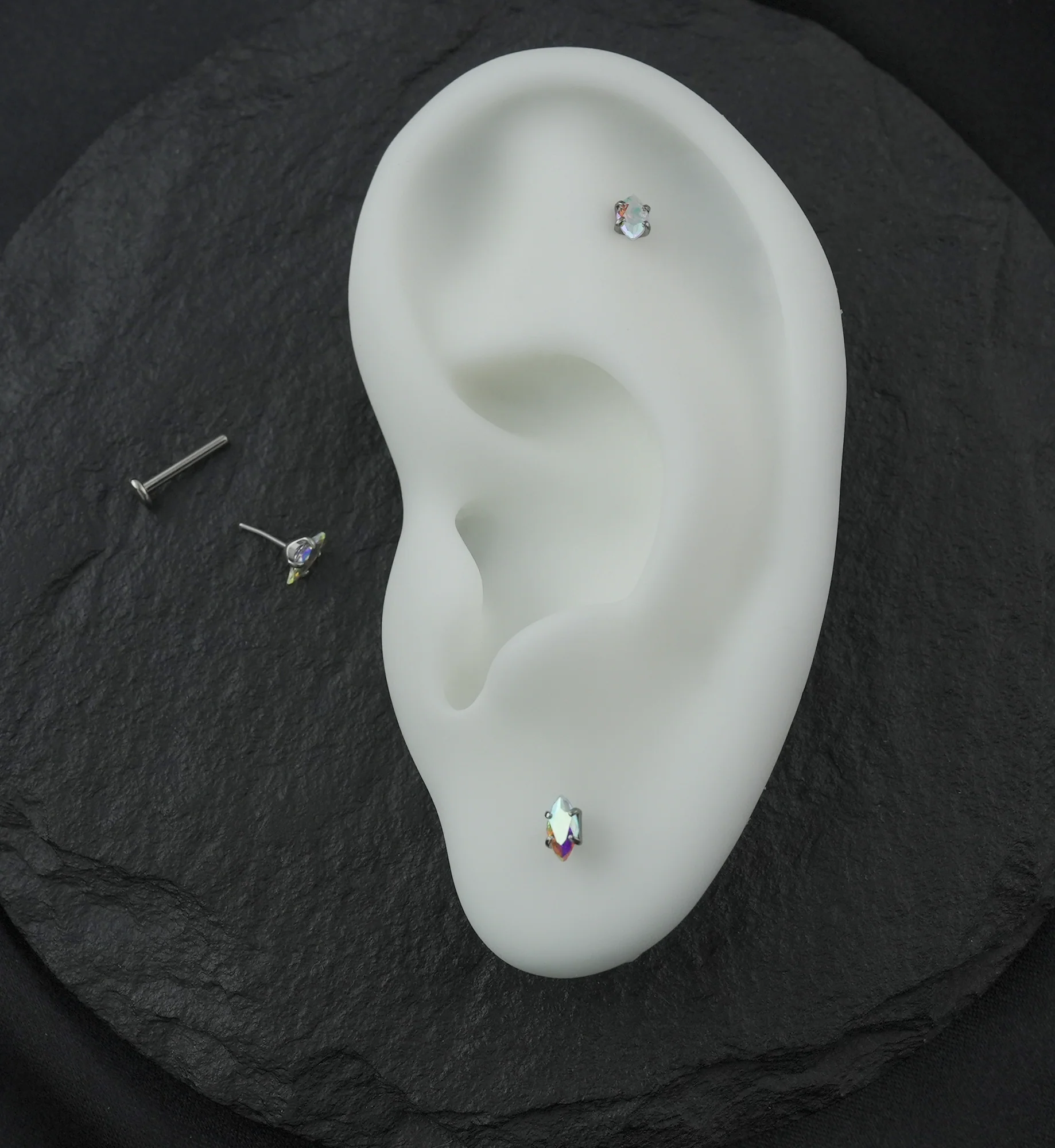 Prong Marquise Rainbow Aurora CZ Threadless Titanium Flat Disk Labret - Image 2