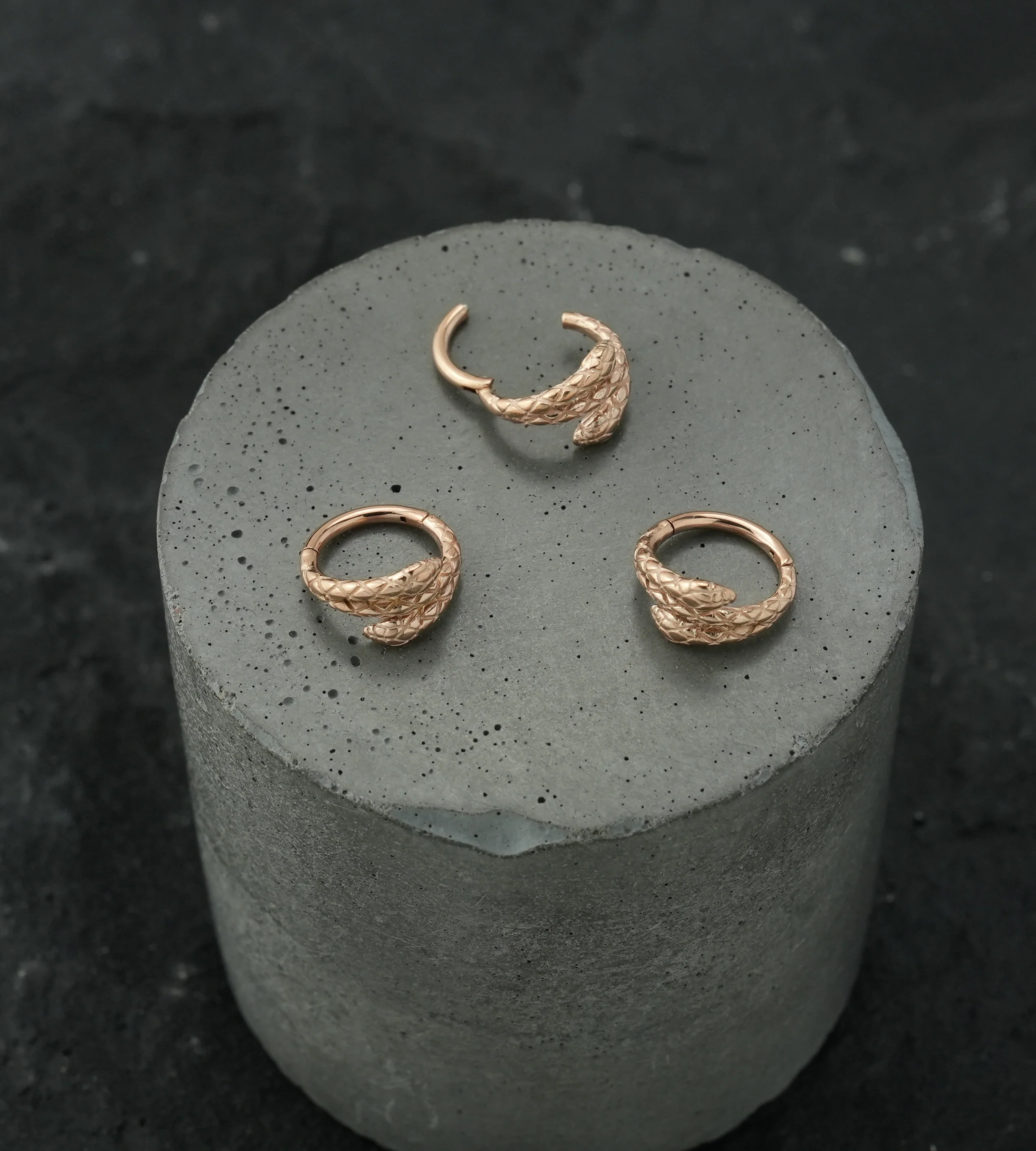 Rose Gold PVD Snake Twist Stainless Steel Hinged Segment Ring - Image 2