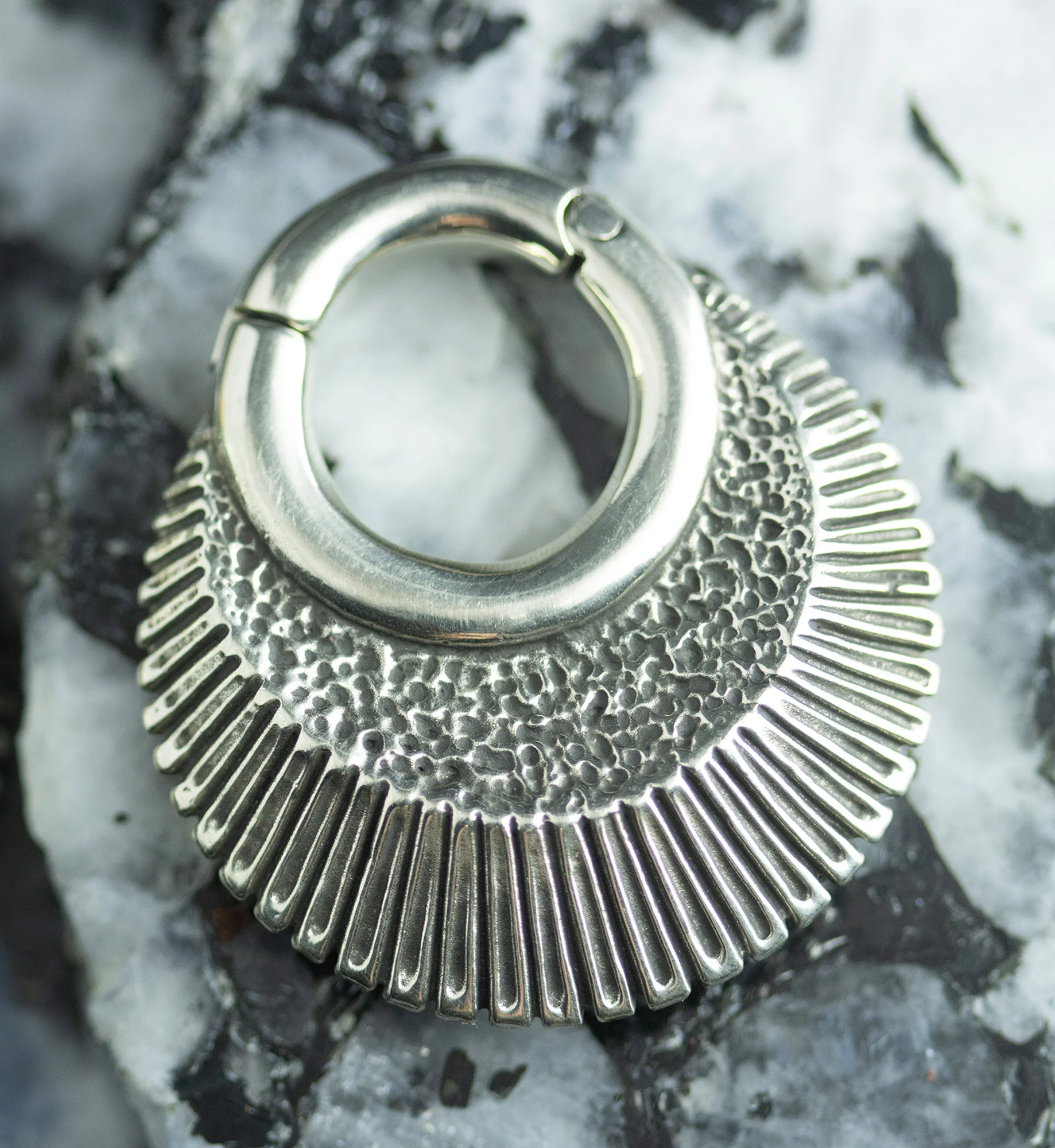 Shale White Brass Hinged Ear Weights - Image 10