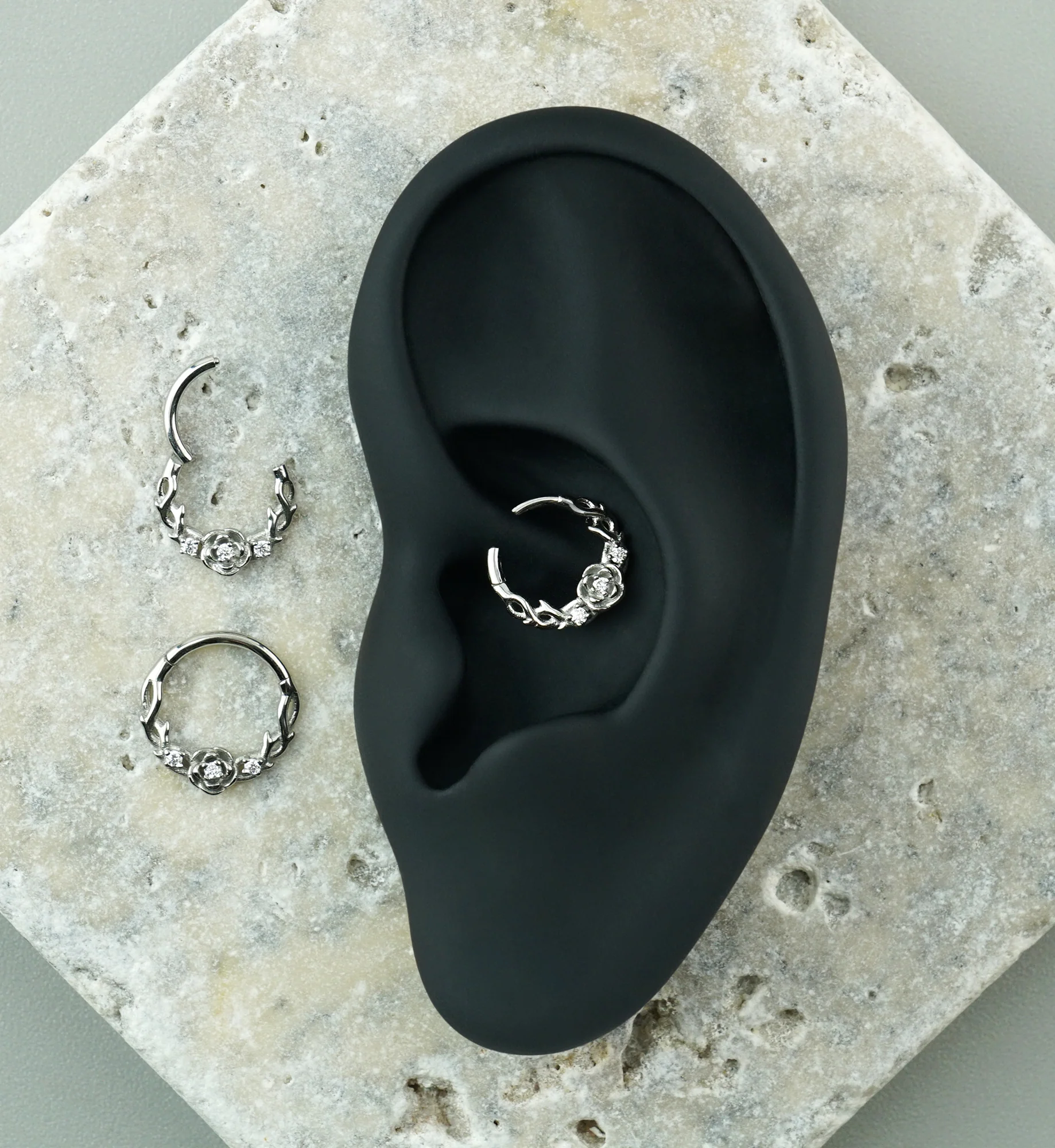 Thorned Rose CZ Stainless Steel Hinged Segment Ring - Image 3